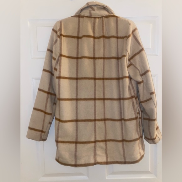 Adorable Plaid Overcoat - Picture 4 of 4